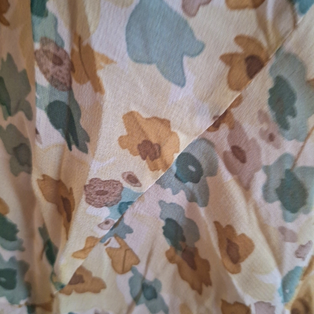 Studio M Silk Floral Dress - Picture 3 of 8